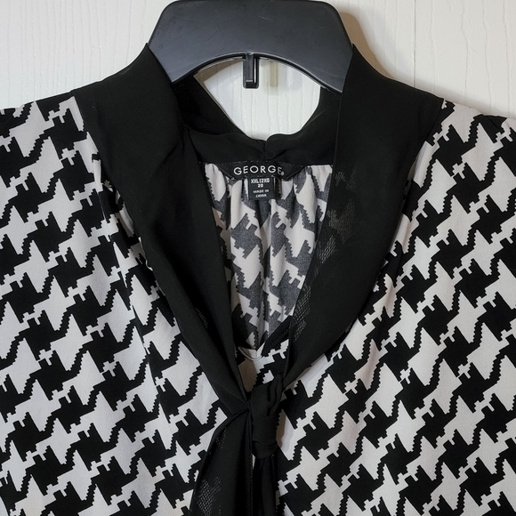 Top - Picture 5 of 7